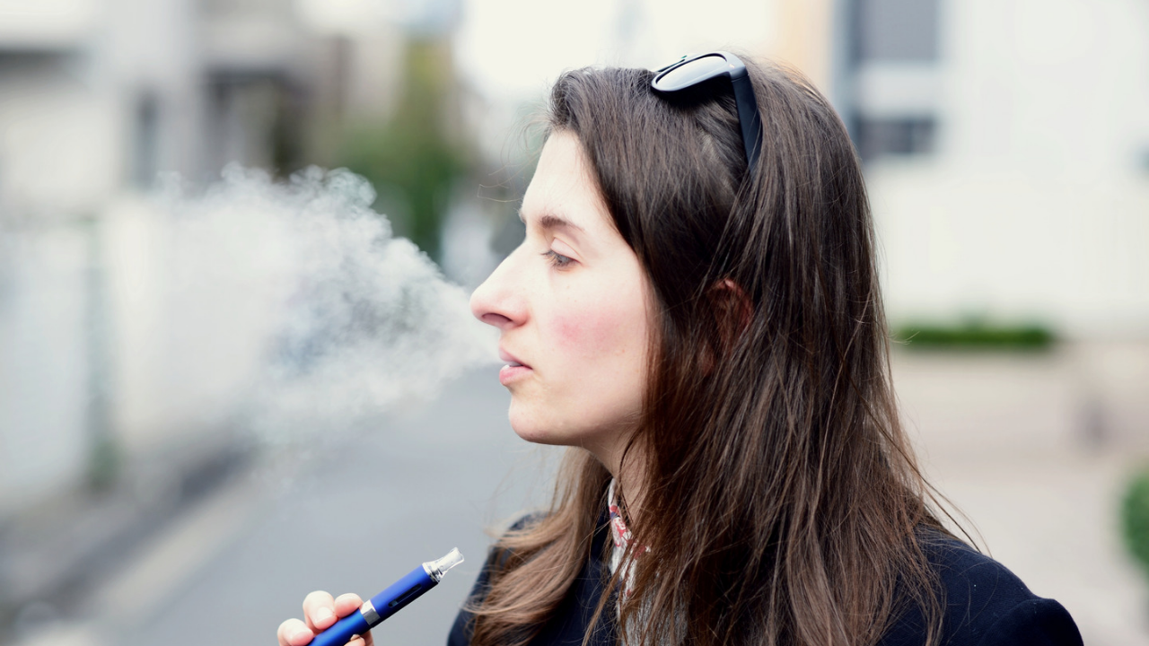 The Dangers of Vaping for Women - Nona Woman - Nona Woman The Dangers of Vaping for Women - Nona Woman - Nona Woman