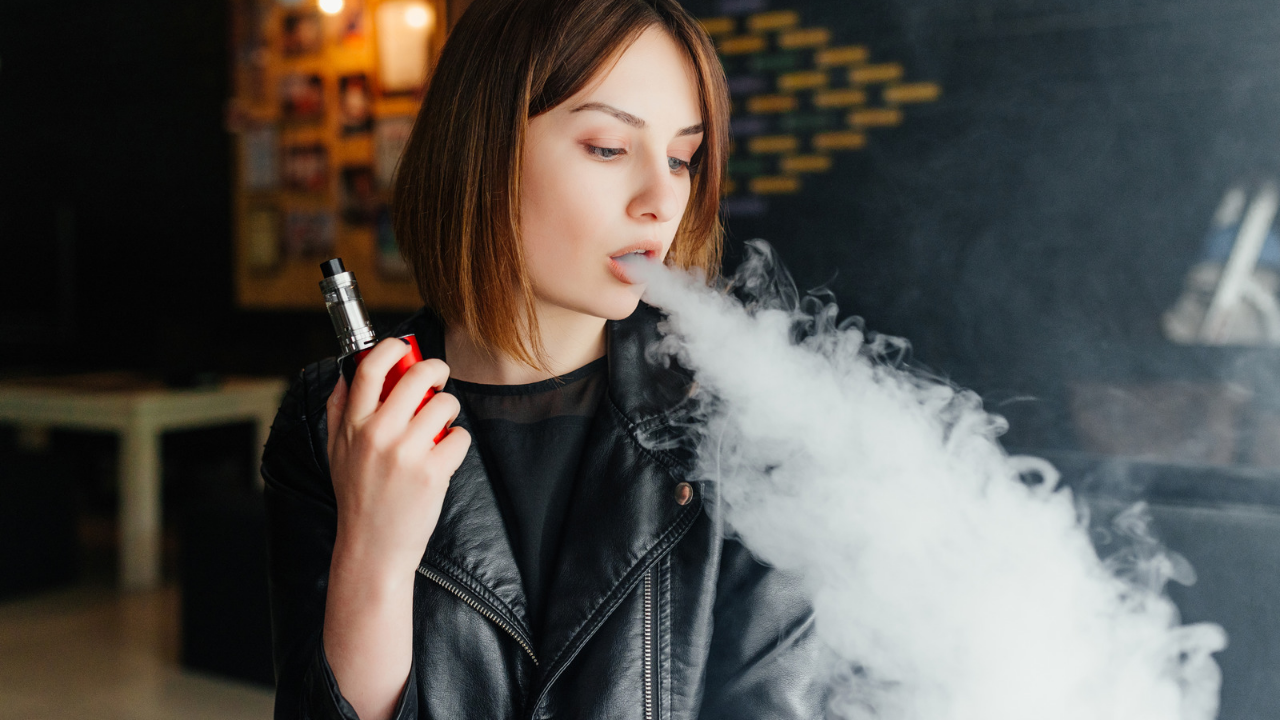 Not Just Cigarettes, Here Are the Dangers of Vape for Fertility & Pregnancy - Nona Woman - Nona Woman Not Just Cigarettes, Here Are the Dangers of Vape for Fertility & Pregnancy - Nona Woman - Nona Woman