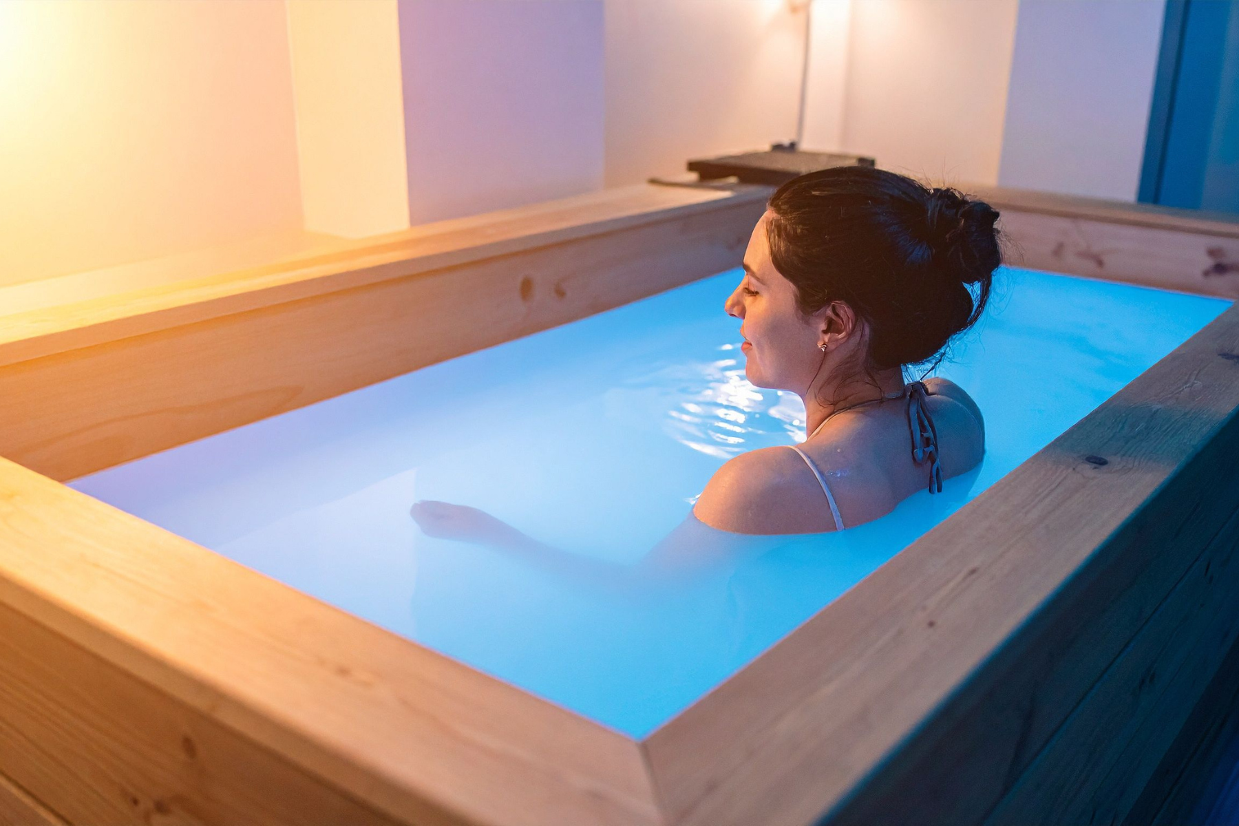 Manfaat dan Risiko Cold Plunge: Tren Kesehatan yang Bikin Tubuh “Terbangun”